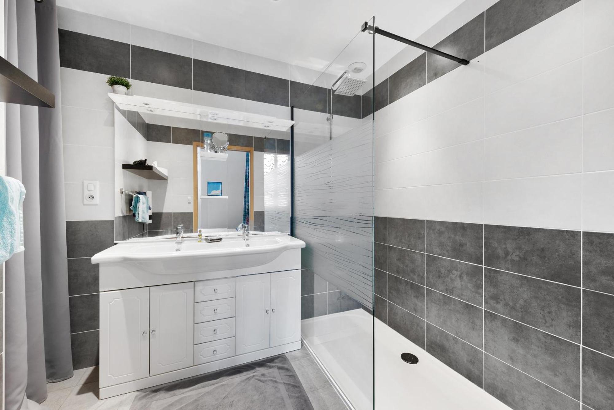 Au Nid De La Madeleine Bed & Breakfast Gaillac Bagian luar foto